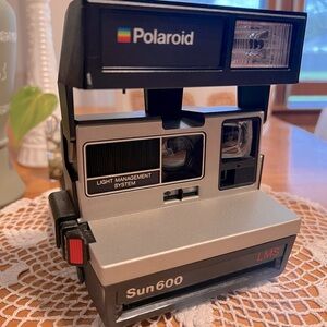BRAND NEW Vintage Polaroid Sun 600 LMS Instant Camera Tested Excellent Original